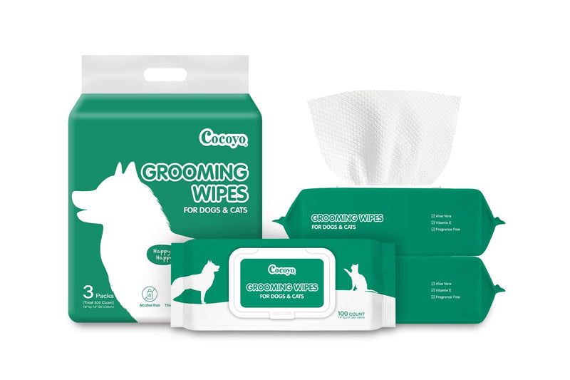 COCOYO Disposable Wet Wipes for Dogs & Cats I 300 Wipes for Cleaning and Deodorizing - Plant-Based, Hypoallergenic Pet Wipes for Puppies - Wipes for Paws, Butt, & Body - Fragrance Free