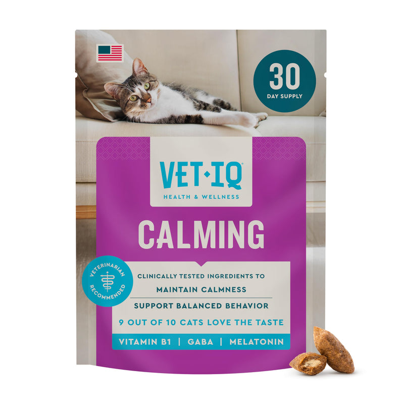 VetIQ Cat Calming Treats with Melatonin for Stress Relief, Organic Ashwagandha, and GABA Chicken Flavored Cat Calming Chews, 3.7oz
