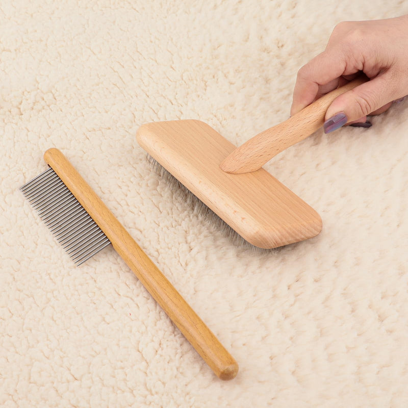 Haetyieh Sheepskin Wool Brush - Carpet Rake Tool for Pet Hair Removal and Household Fabric Care