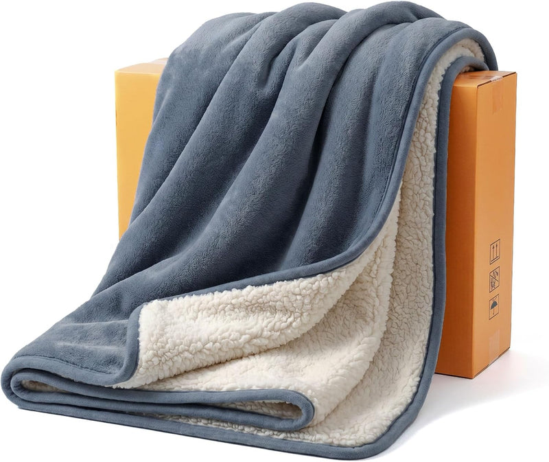 Sunheir Waterproof Dog Blankets for Small Dogs, Reversible Sherpa Fleece Thick Puppy Blanket, Leakproof Spill-Proof Pet Blanket for Cat, Bed, Couch, Furniture Protector, Travel, Camping, 25