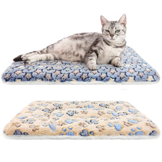 HeNdShe 2 Pack Cat Blankets for Indoor Cats, Ultra Soft Reversible Mat, Fluffy Flannel Blanket for Small Dogs and Cats, Washable Pet Pad
