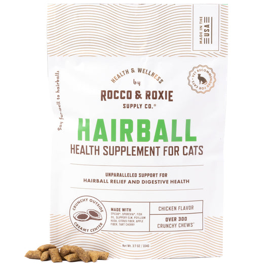 Rocco & Roxie Hairball Treatment for Cats, Cat Hairball Remedy, Crunchy Treats for Cats with a Creamy Center, Furball Control, Chicken Flavored Hair Ball Relief for Cat, Made in USA, Over 300 Chews