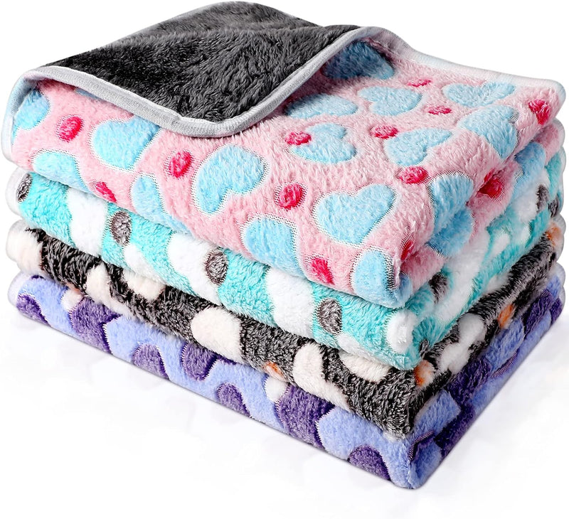 Reginary 4 Pcs Guinea Pig Fleece Cage Liners, Heart Pattern, 24 x 16 Inch