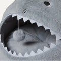 Amazon Basics Shark Shape Cat House for Indoor Cats, Enclosed Design Helps Reduce Anxiety in Nervous Pets, with Washable Cushioned Pillow, 17" x 16" x 14", Grey