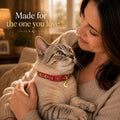 waaag Cat Collar, Gold Moons and Stars Cat Collar, Safety Breakaway Cat Collar with Bell, Glow in the Dark (Kitten 6.5"-10" Neck, Scarlet)